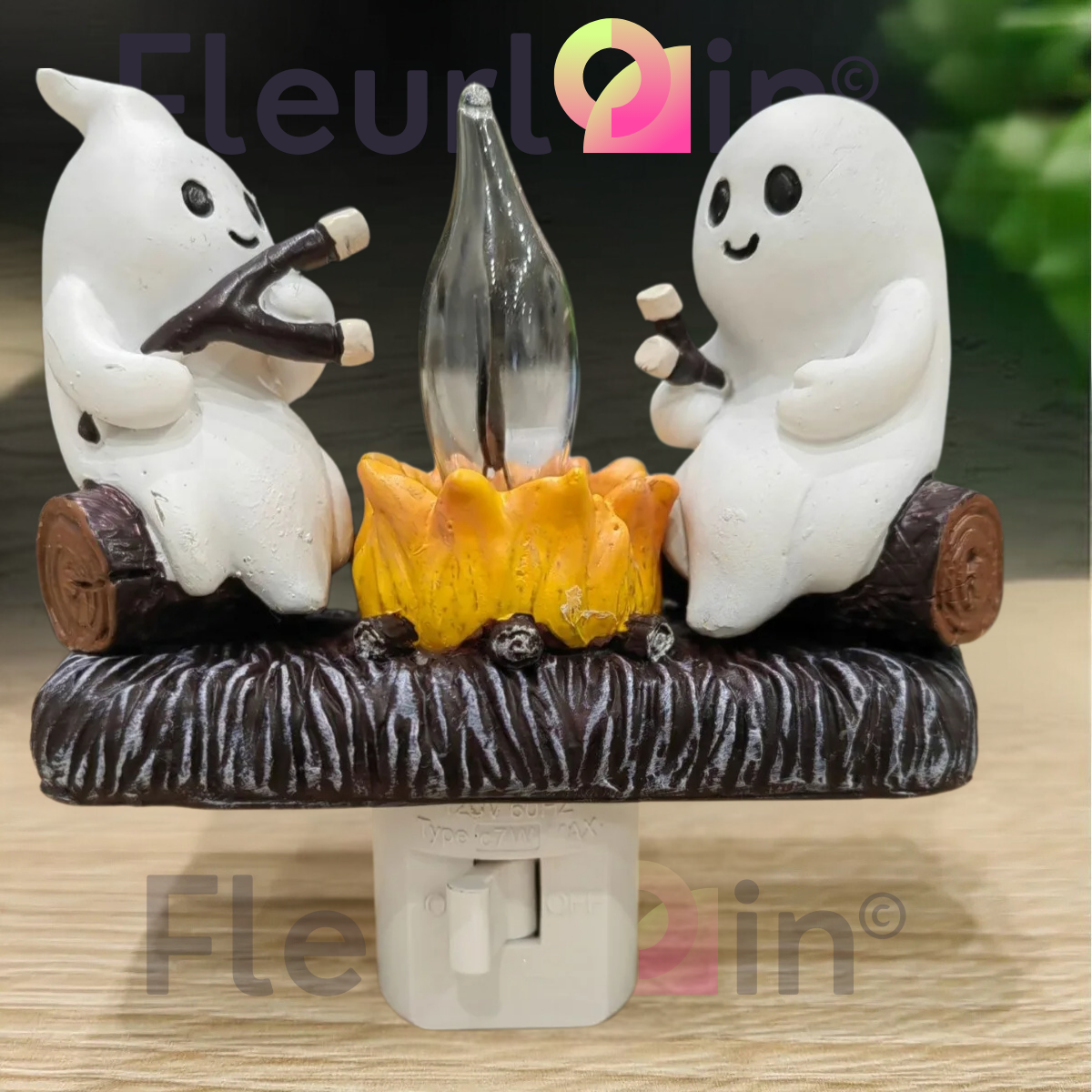 Fleurlovin Ghost Campfire Lamp