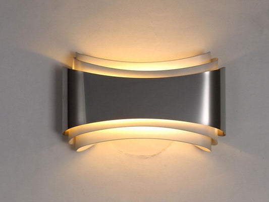 Modern LED Curved Wall Lamp - Premium Light from Warmly - Just $134.95! Shop now at Fleurlovin