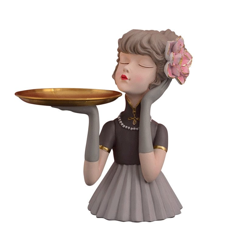 Figurine of a Vintage Beauty Duchess