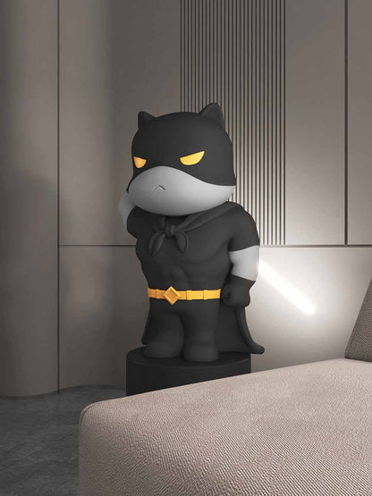 Estatua del gato ninja con sable de luz